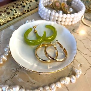 2 Pairs of wild fable Gold Tone & Faux Jade Earrings 💚✨